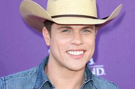 Dustin Lynch