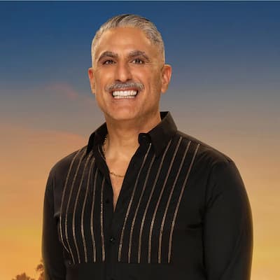 Photo of Reza Farahan