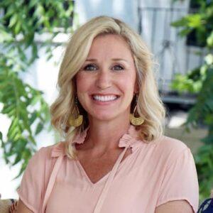 Jenny Marrs Bio, Wiki, Age, Family, Husband, Net Worth, Fixer to