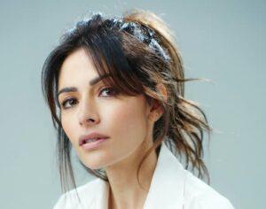 Sarah Shahi Bio, Wiki, Height, Family, Husband, Sex/Life, and Net Worth