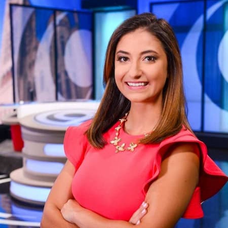 Photo of Julia LeBlanc