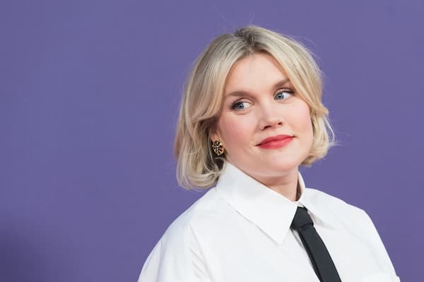 Emerald Fennell Bio, Wiki, Family, Husband, Movies, TV Shows