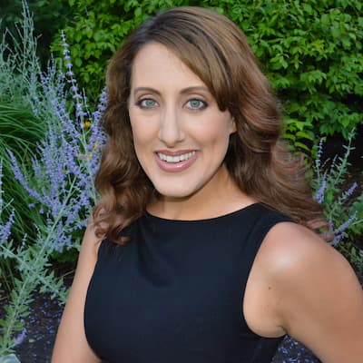 Photo of Jen DeSalvo 