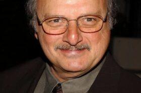 Dennis Franz